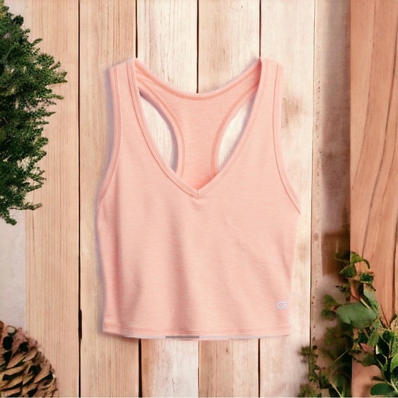 GapFit Brushed Tech Jersey Crop Tank - Picture 1 of 6